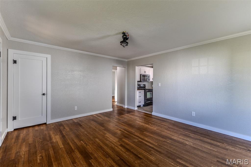 406 Perry Street Lebanon, MO 65536 - Photo 7 of 32