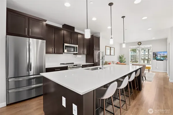 $709,000 | 13717 Admiralty Way, Unit G1, Lynnwood, WA 98087