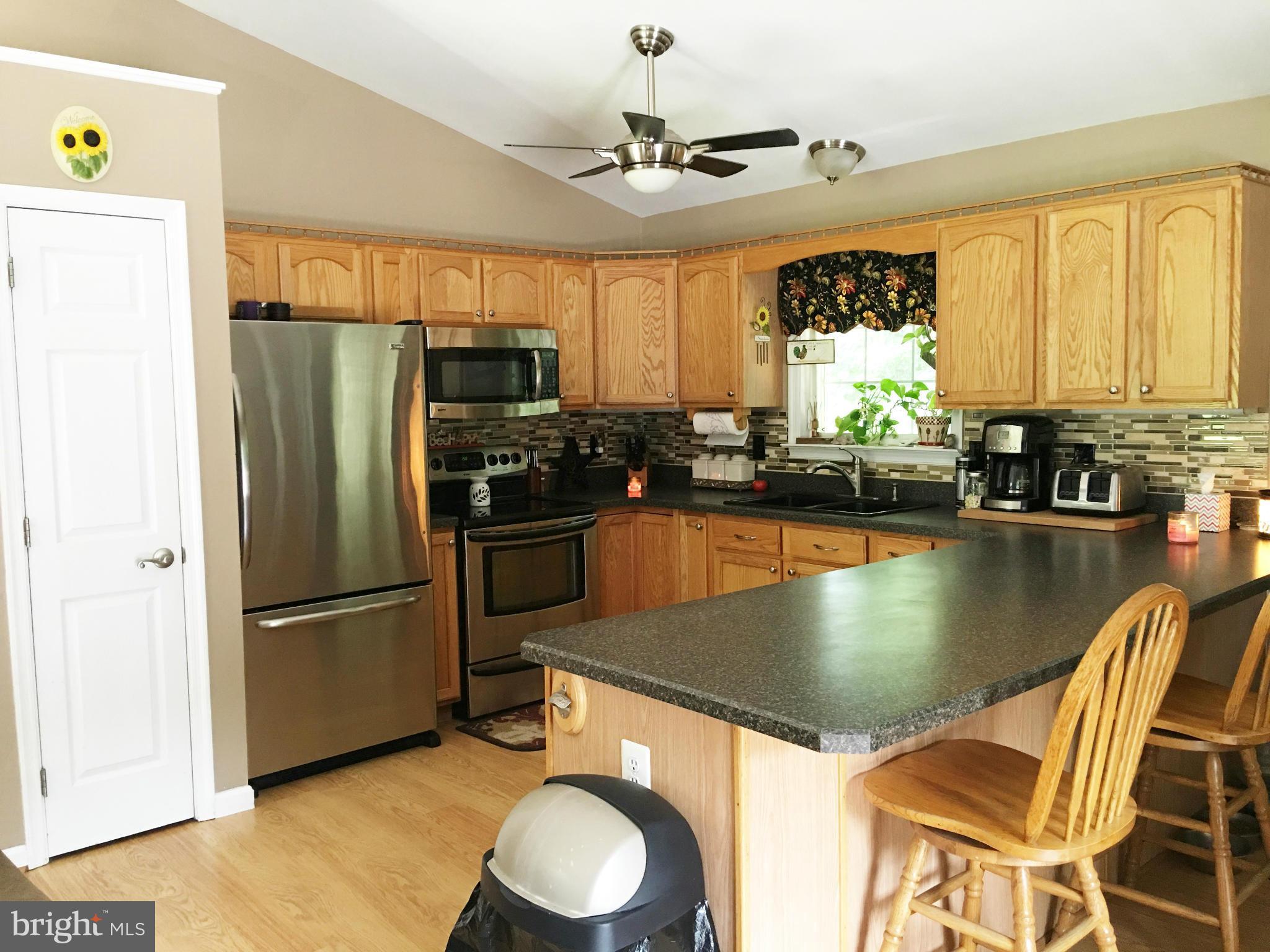 3144 Holland Cliffs Road Huntingtown, MD 20639 - Photo 2 of 16 Kitchen