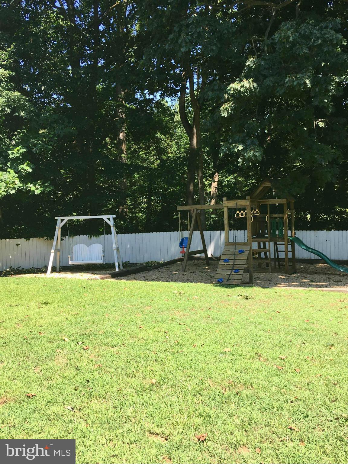 3144 Holland Cliffs Road Huntingtown, MD 20639 - Photo 13 of 16 Exterior (Rear)