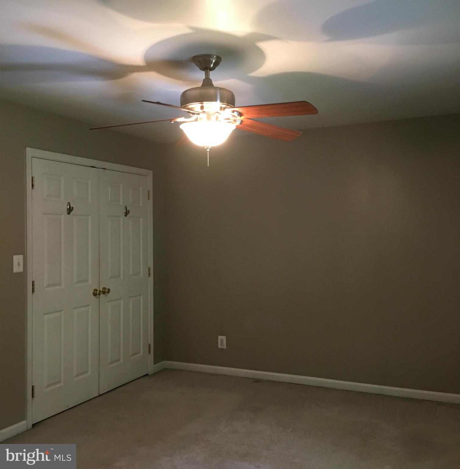 3144 Holland Cliffs Road Huntingtown, MD 20639 - Photo 5 of 16 Bedroom (Master)