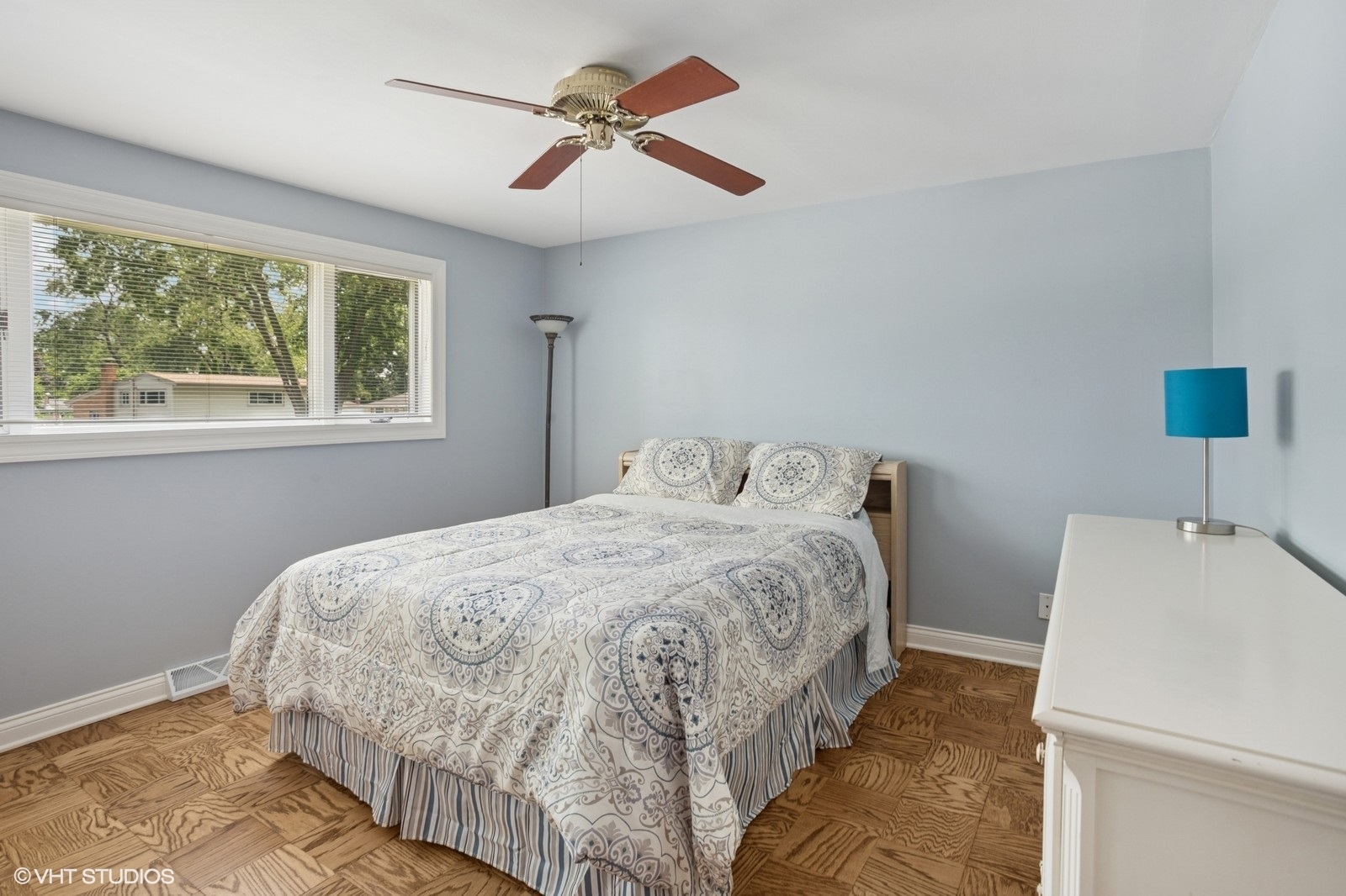 3N276 North Howard Avenue Elmhurst, IL 60126 - Photo 12 of 29 a bedroom with a bed and a window