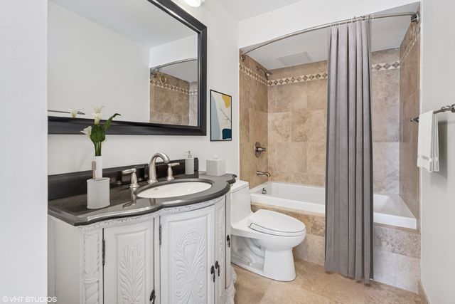 $425,000 | 195 North Harbor Drive, Unit 1408, Chicago, IL 60601