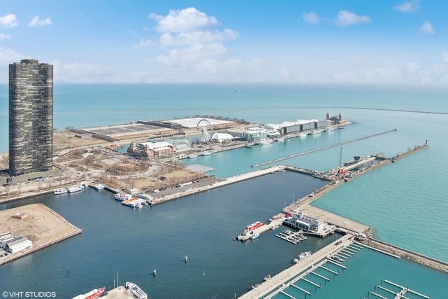 $425,000 | 195 North Harbor Drive, Unit 1408, Chicago, IL 60601