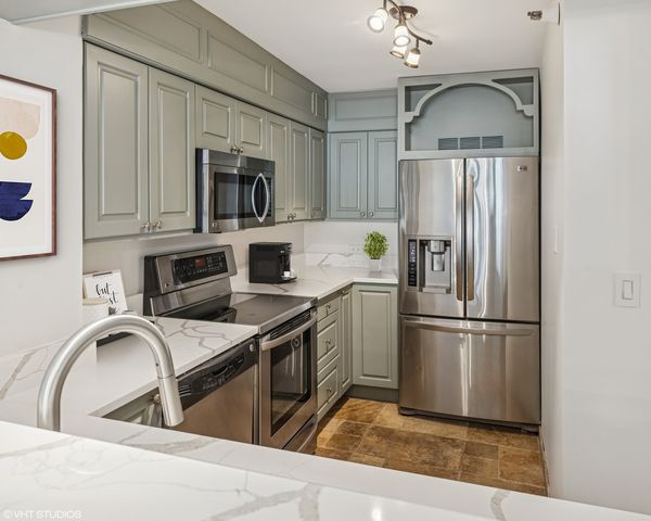 $425,000 | 195 North Harbor Drive, Unit 1408, Chicago, IL 60601