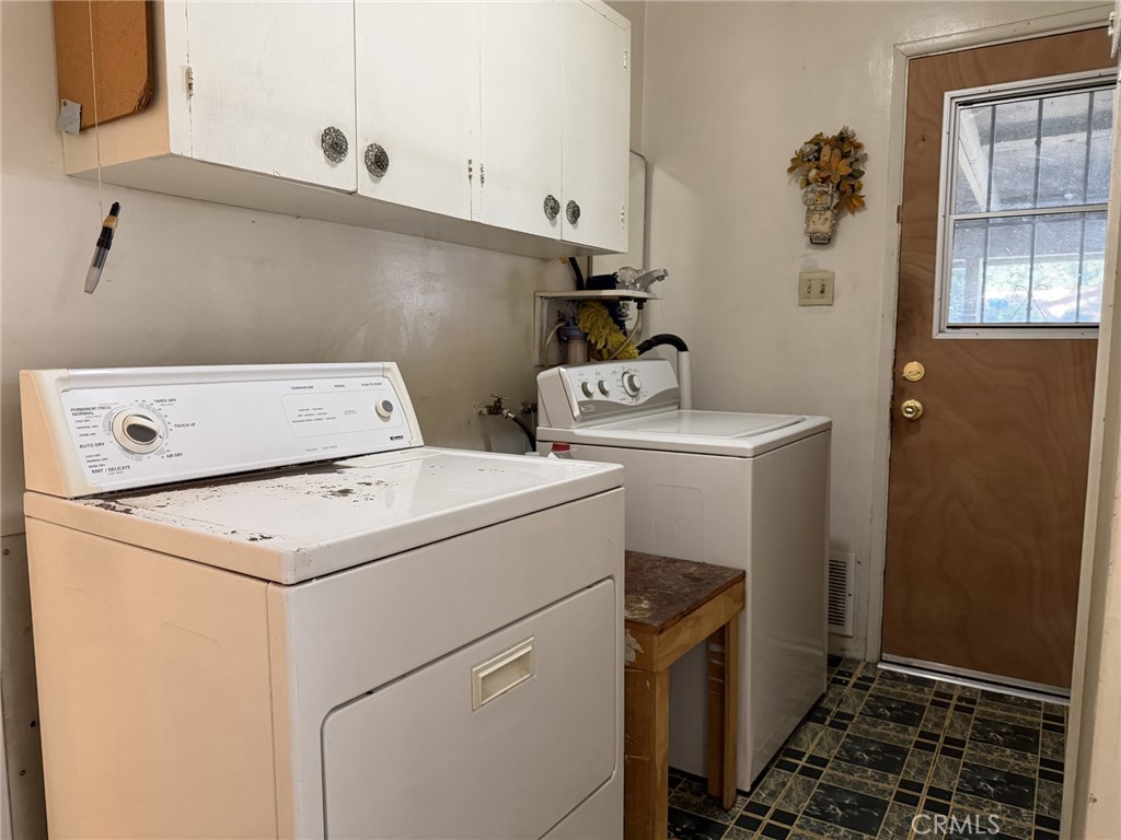 2461 Rancho Drive Riverside, CA 92507 - Photo 10 of 23