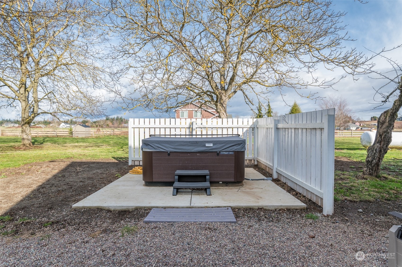 5757 Barr Road Ferndale, WA 98248 - Photo 25 of 40 a view of a garden with wooden fence