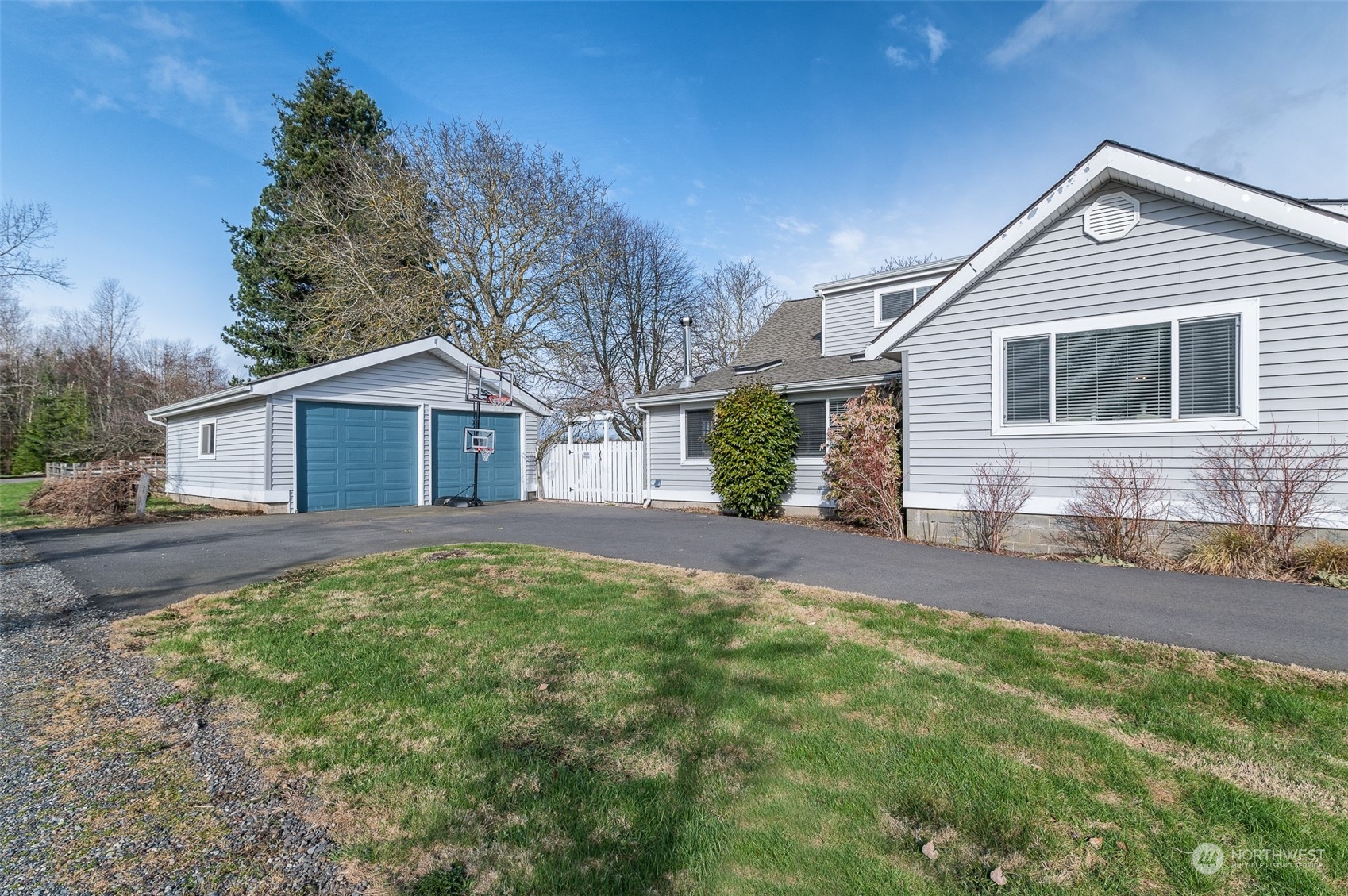 5757 Barr Road Ferndale, WA 98248 - Photo 39 of 40 a front view of a house with garden