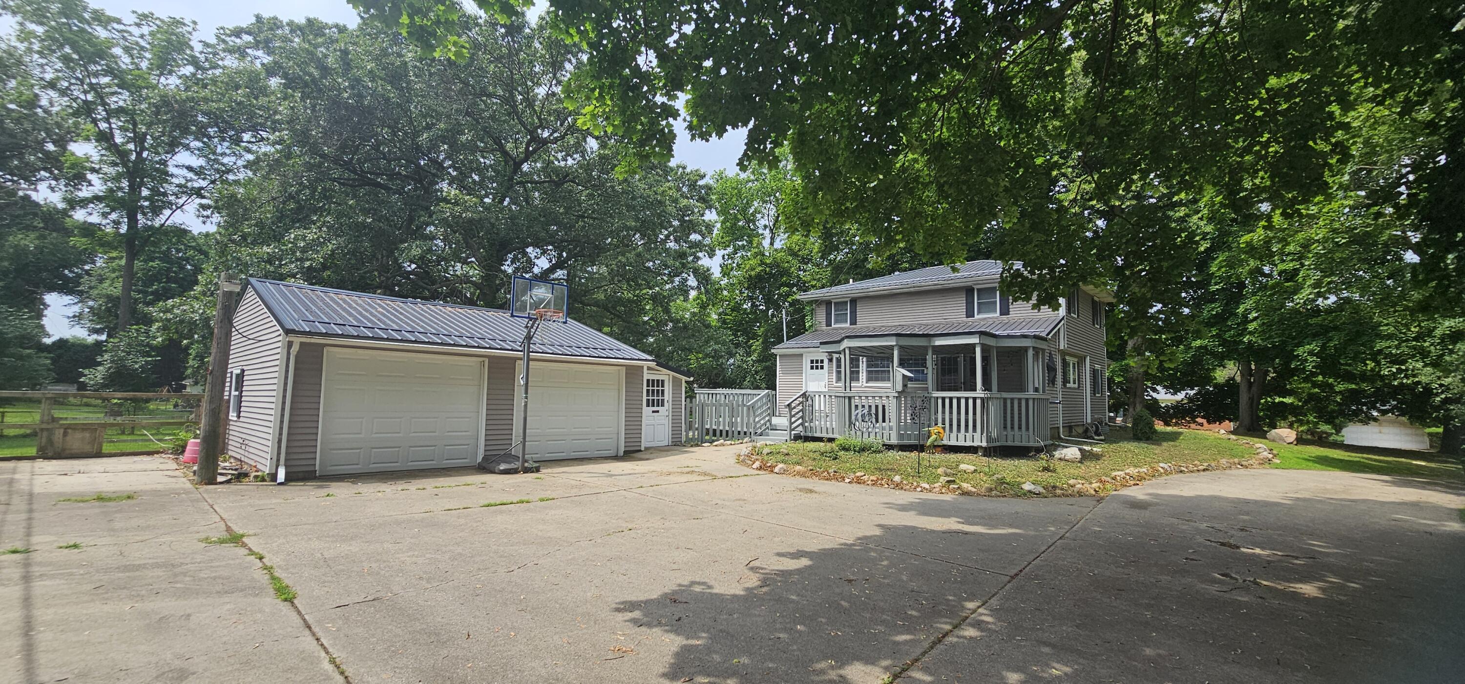 585 Robinson Road Jackson, MI 49203 - Photo 4 of 30 20250630_121649
