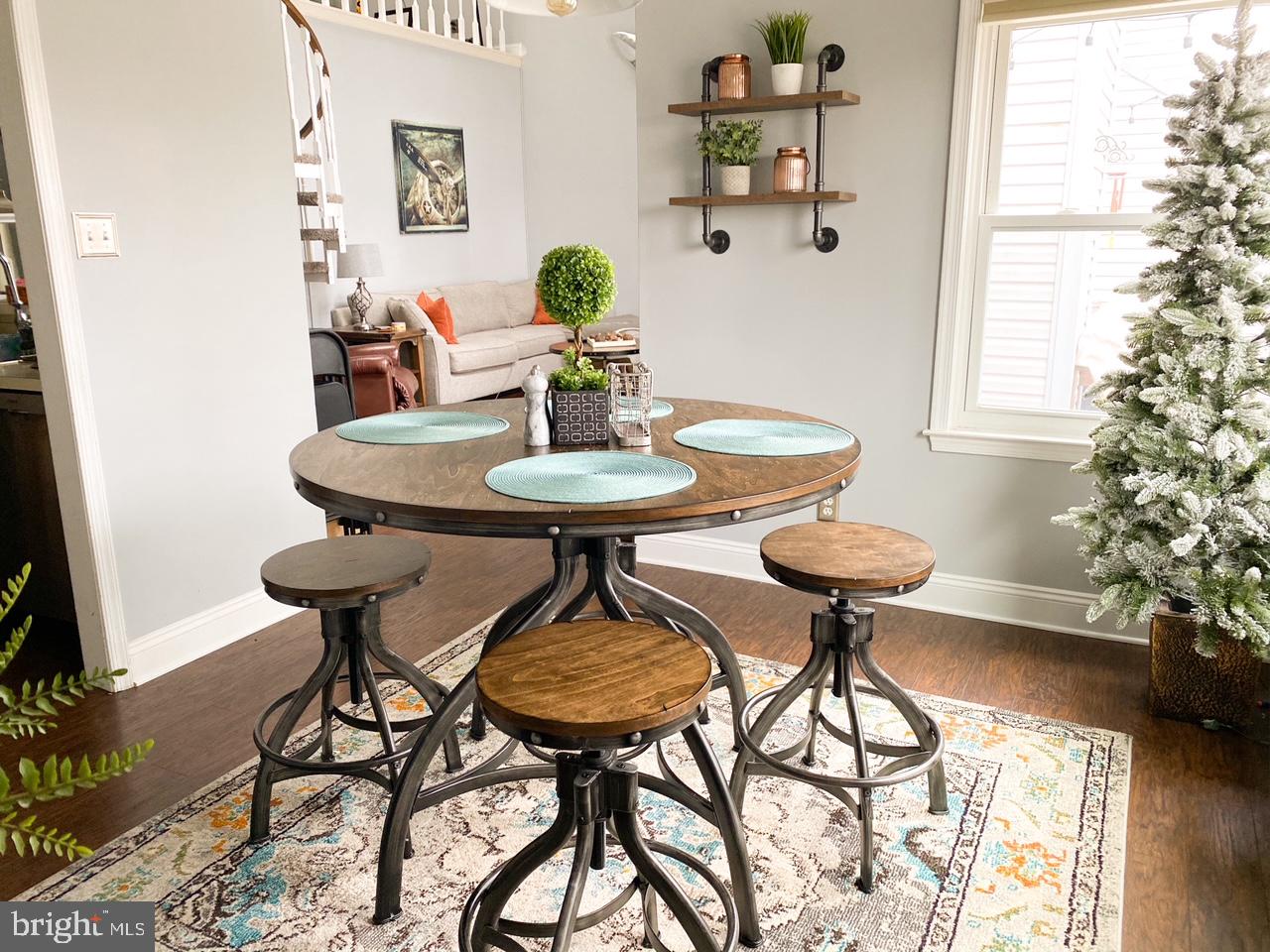 4009 Birch Circle Wilmington, DE 19808 - Photo 3 of 9 Dining Room