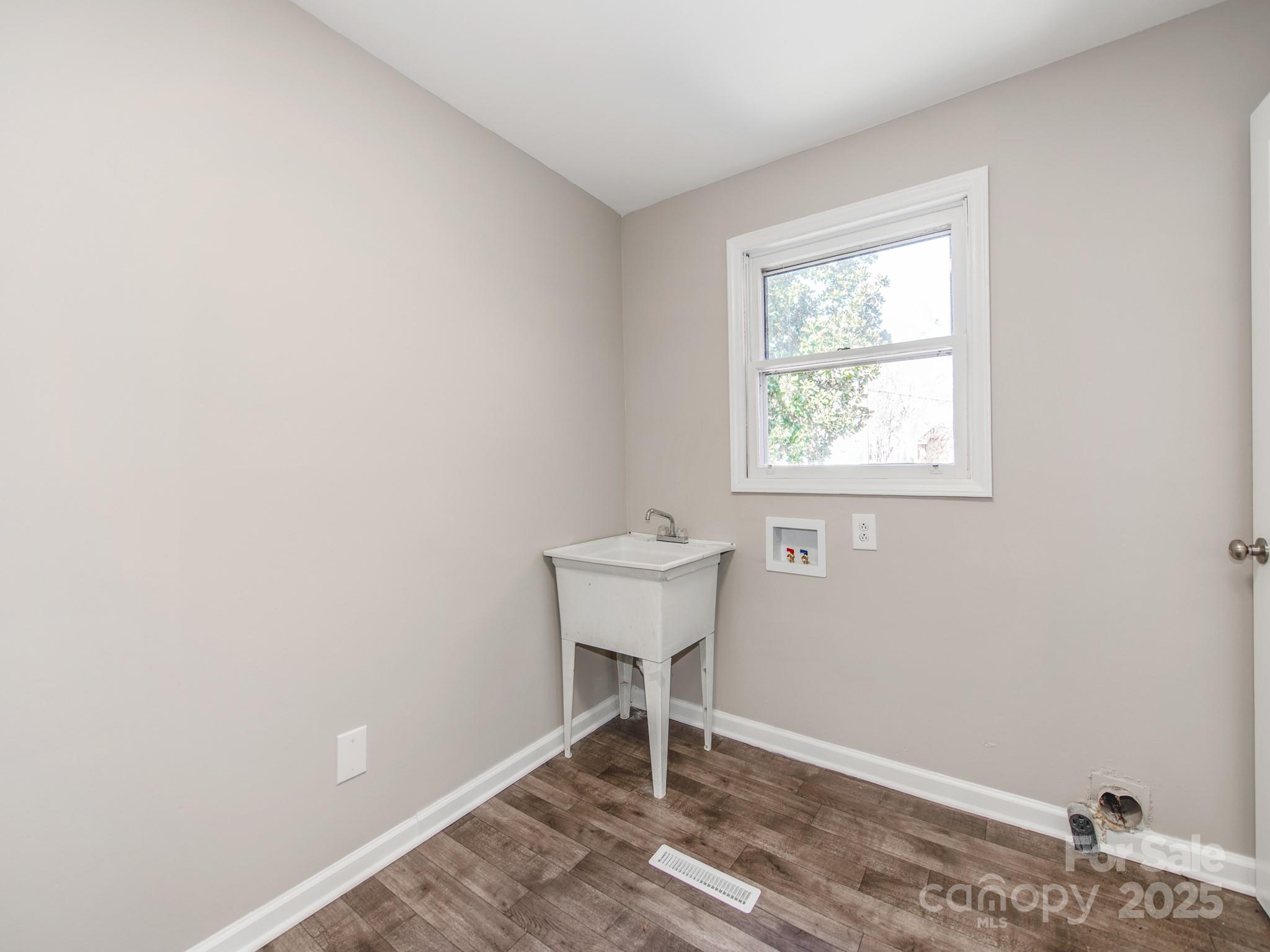 502 McConnell Street Clover, SC 29710 - Photo 13 of 25 a small space with a window