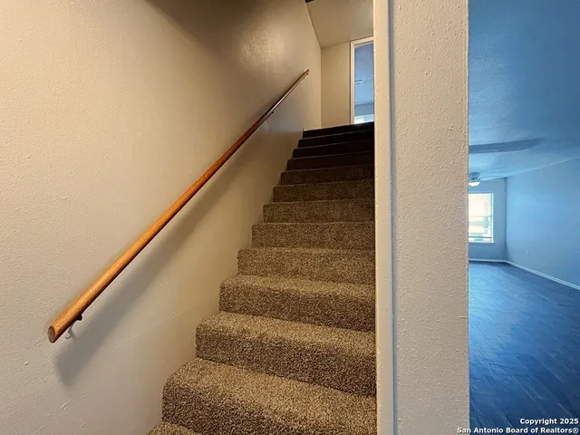 $925 | 2802 Lasses Boulevard, Unit 30, San Antonio, TX 78223