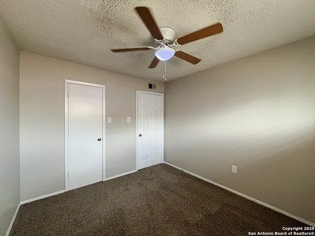 $925 | 2802 Lasses Boulevard, Unit 30, San Antonio, TX 78223