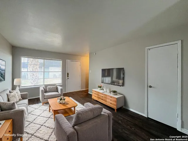 $925 | 2802 Lasses Boulevard, Unit 30, San Antonio, TX 78223