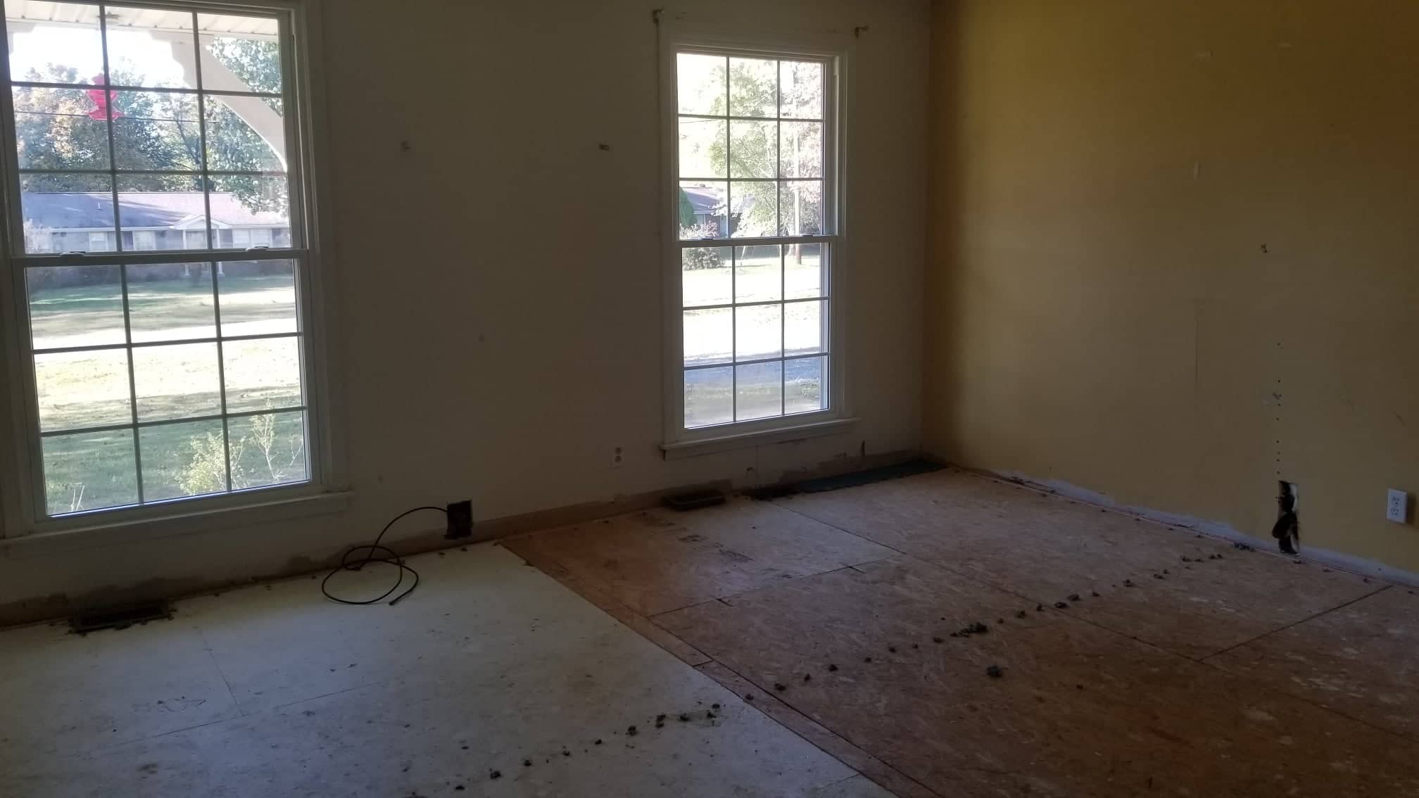 561 Bryan Road Clarksville, TN 37043 - Photo 4 of 13 an empty room with a window