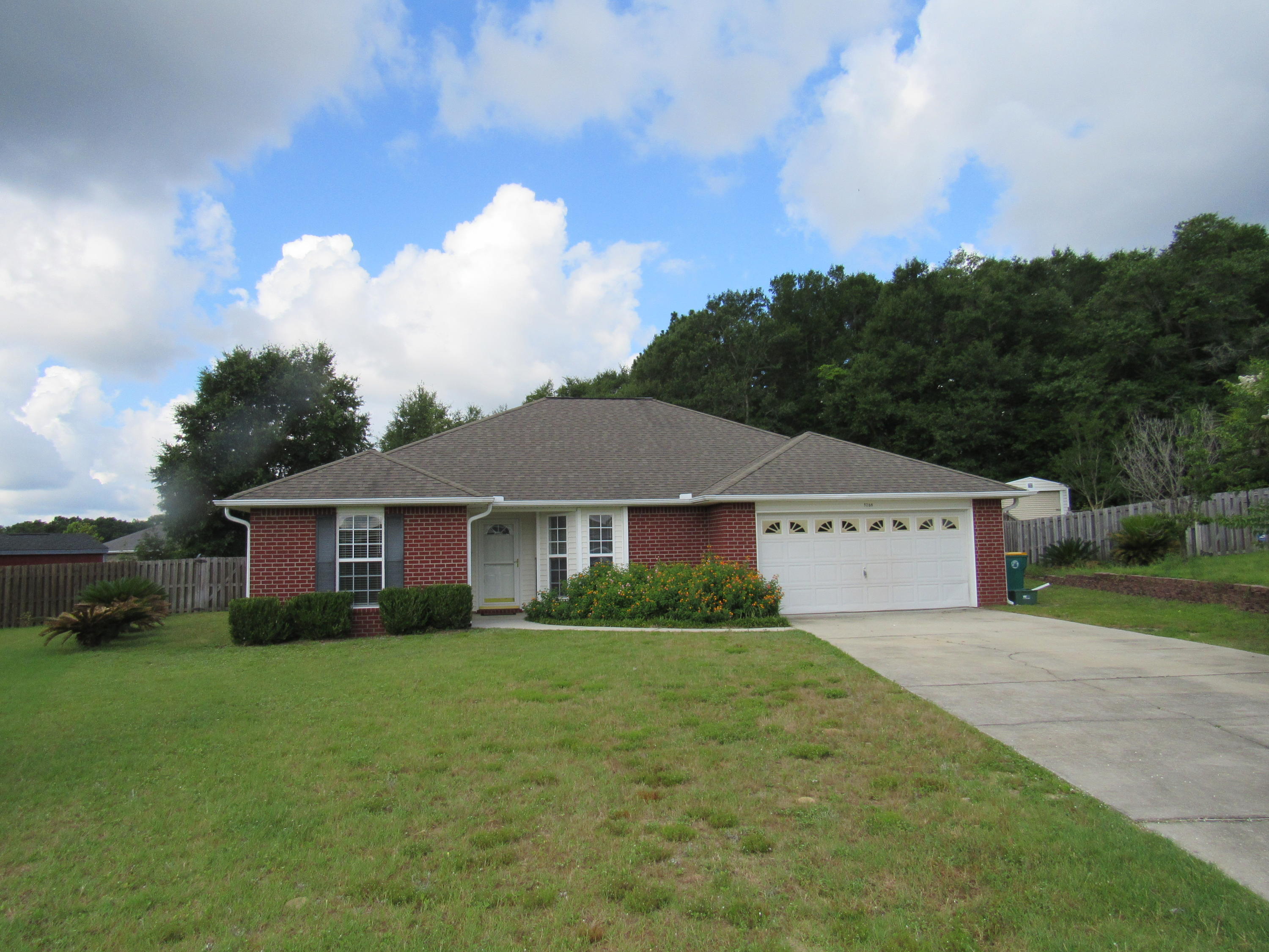 5208 Moore Loop Crestview, FL 32536 - Photo 2 of 37