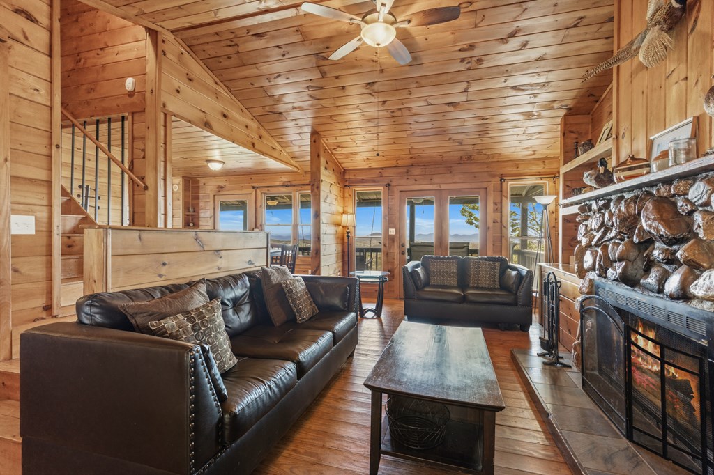 220 Eagles Ridge Morganton, GA 30560 - Photo 5 of 50