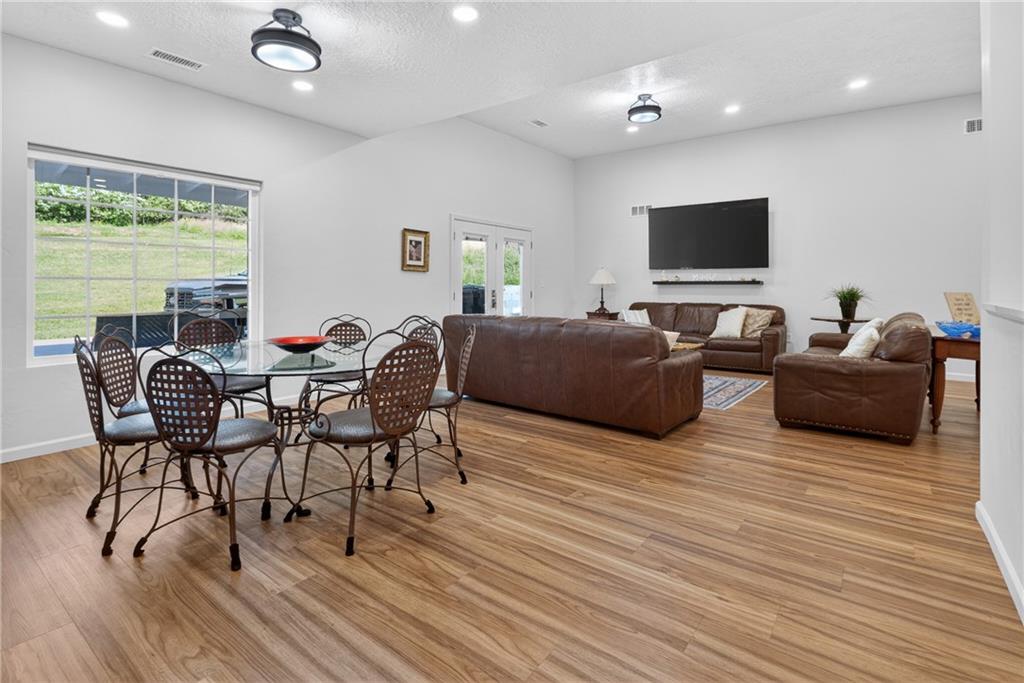 2015 South Lee's Summit Road Independence, MO 64050 - Photo 6 of 38
