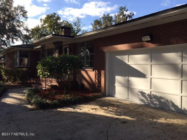 1344 Harbor Oaks Road Jacksonville, FL 32207 - Photo 26 of 40 a front view of a house