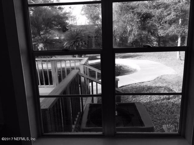 1344 Harbor Oaks Road Jacksonville, FL 32207 - Photo 7 of 40 a view of entryway