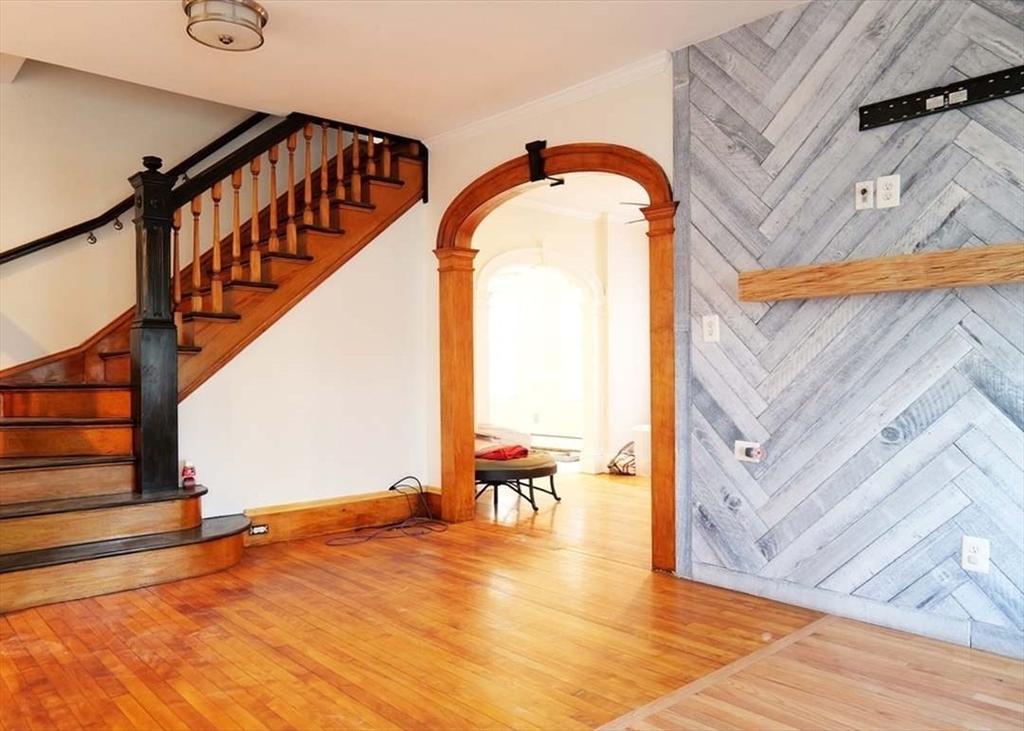 21 Englewood Avenue Worcester, MA 01603 - Photo 12 of 42