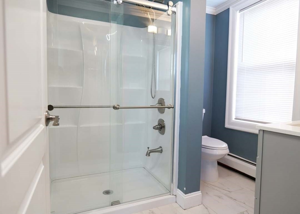 21 Englewood Avenue Worcester, MA 01603 - Photo 14 of 42