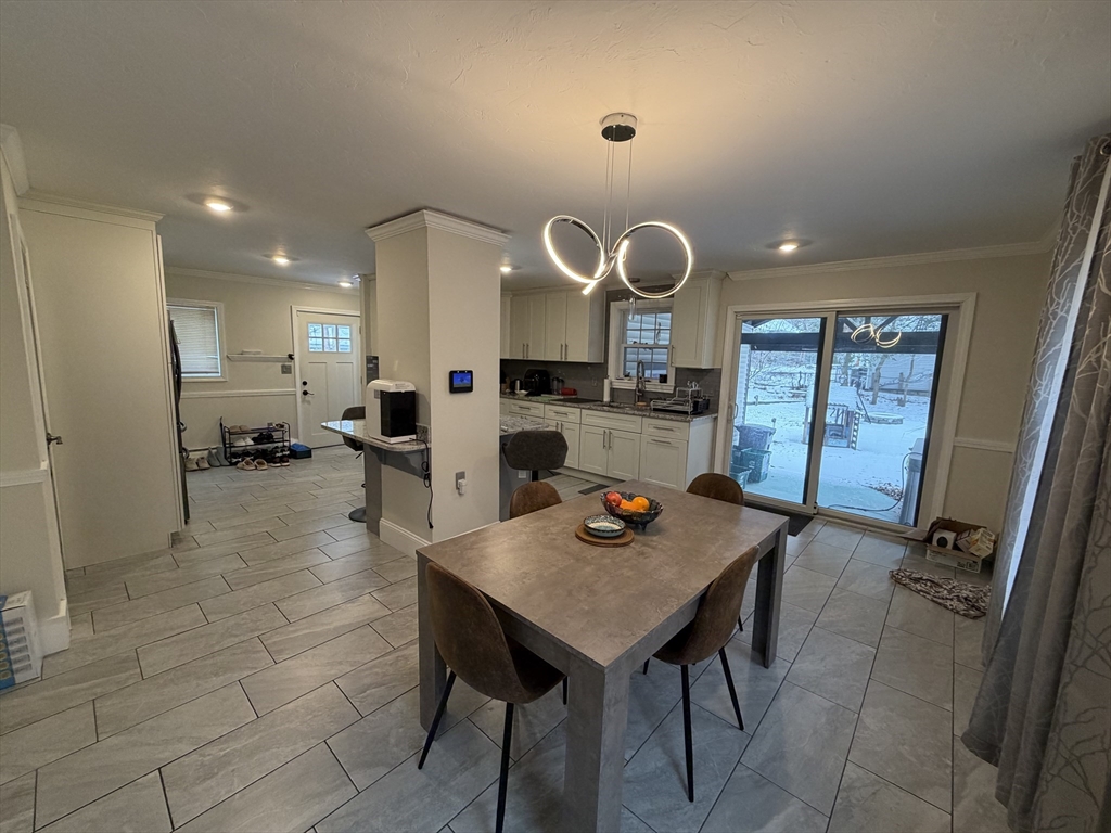 21 Englewood Avenue Worcester, MA 01603 - Photo 24 of 42