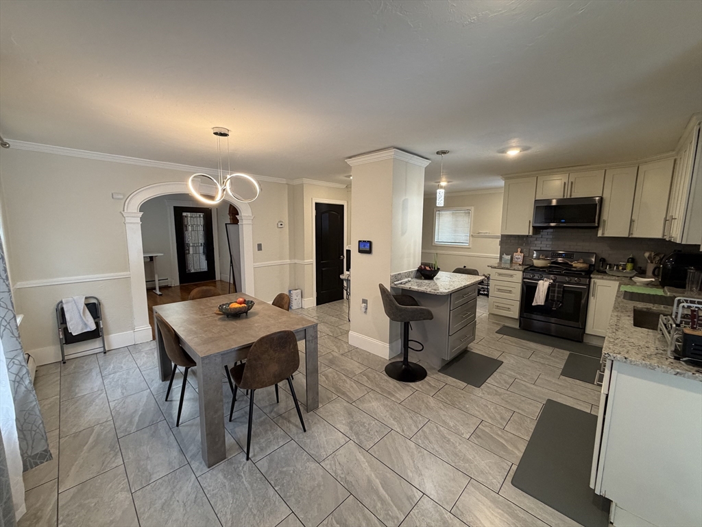 21 Englewood Avenue Worcester, MA 01603 - Photo 25 of 42