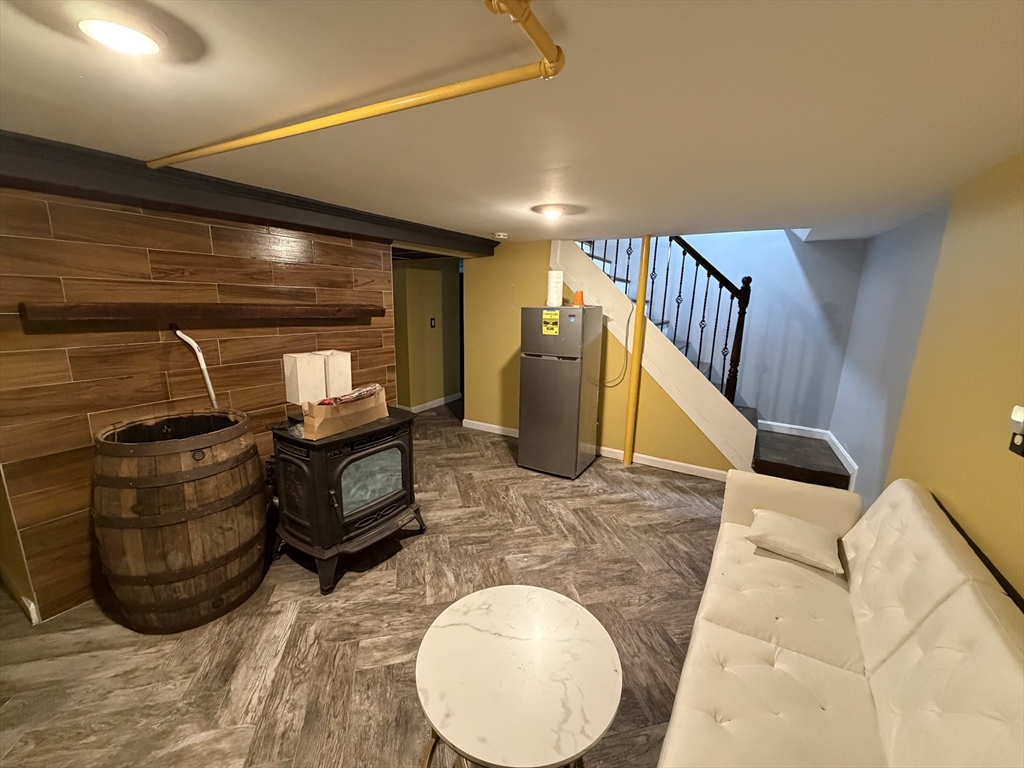 21 Englewood Avenue Worcester, MA 01603 - Photo 35 of 42