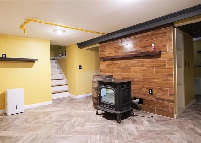 $4,100 | 21 Englewood Avenue, Worcester, MA 01603