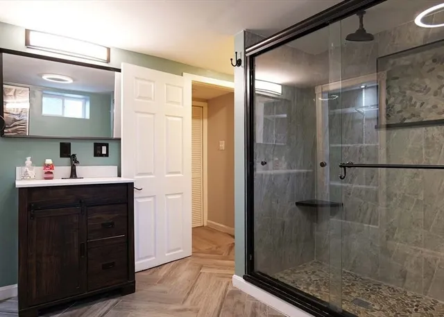 $4,100 | 21 Englewood Avenue, Worcester, MA 01603