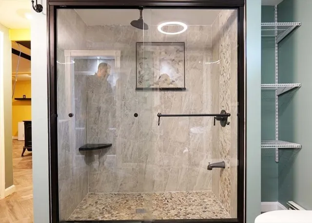 $4,100 | 21 Englewood Avenue, Worcester, MA 01603