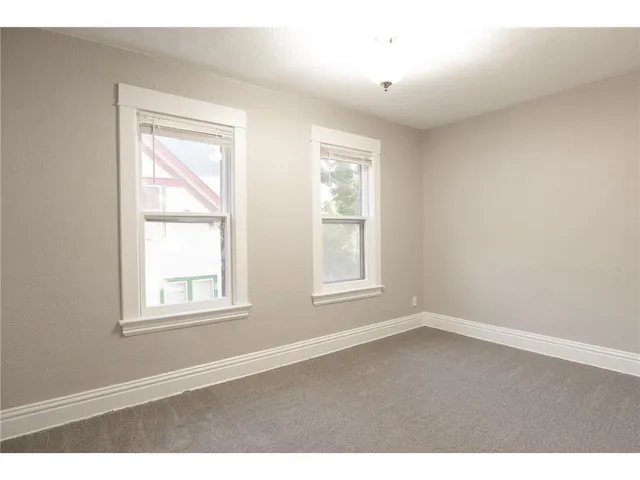 $2,750 | 4007 North Girard Avenue, Minneapolis, MN 55412