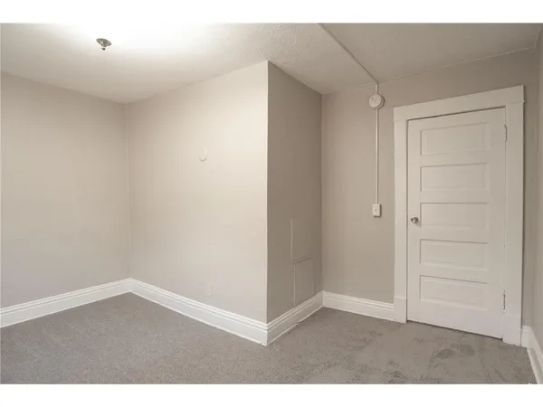 $2,750 | 4007 North Girard Avenue, Minneapolis, MN 55412