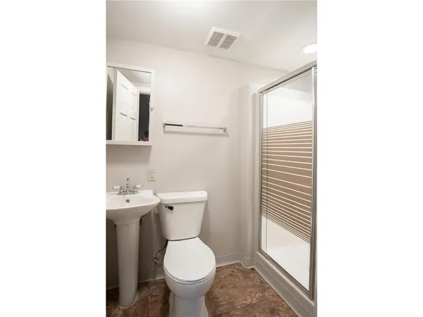 $2,750 | 4007 North Girard Avenue, Minneapolis, MN 55412