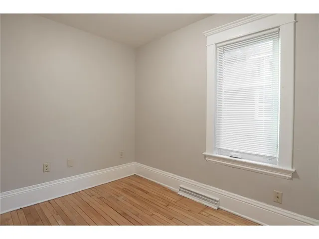 $2,750 | 4007 North Girard Avenue, Minneapolis, MN 55412