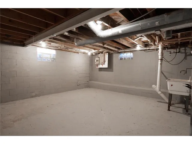 $2,750 | 4007 North Girard Avenue, Minneapolis, MN 55412