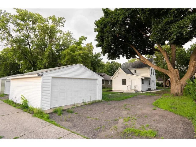 $2,750 | 4007 North Girard Avenue, Minneapolis, MN 55412