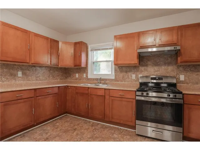 $2,750 | 4007 North Girard Avenue, Minneapolis, MN 55412