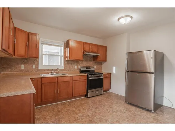 $2,750 | 4007 North Girard Avenue, Minneapolis, MN 55412