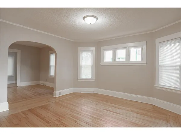 $2,750 | 4007 North Girard Avenue, Minneapolis, MN 55412