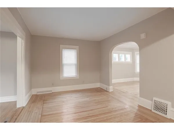 $2,750 | 4007 North Girard Avenue, Minneapolis, MN 55412