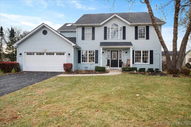 $469,900 | 608 Spyglass Court, North Aurora, IL 60542