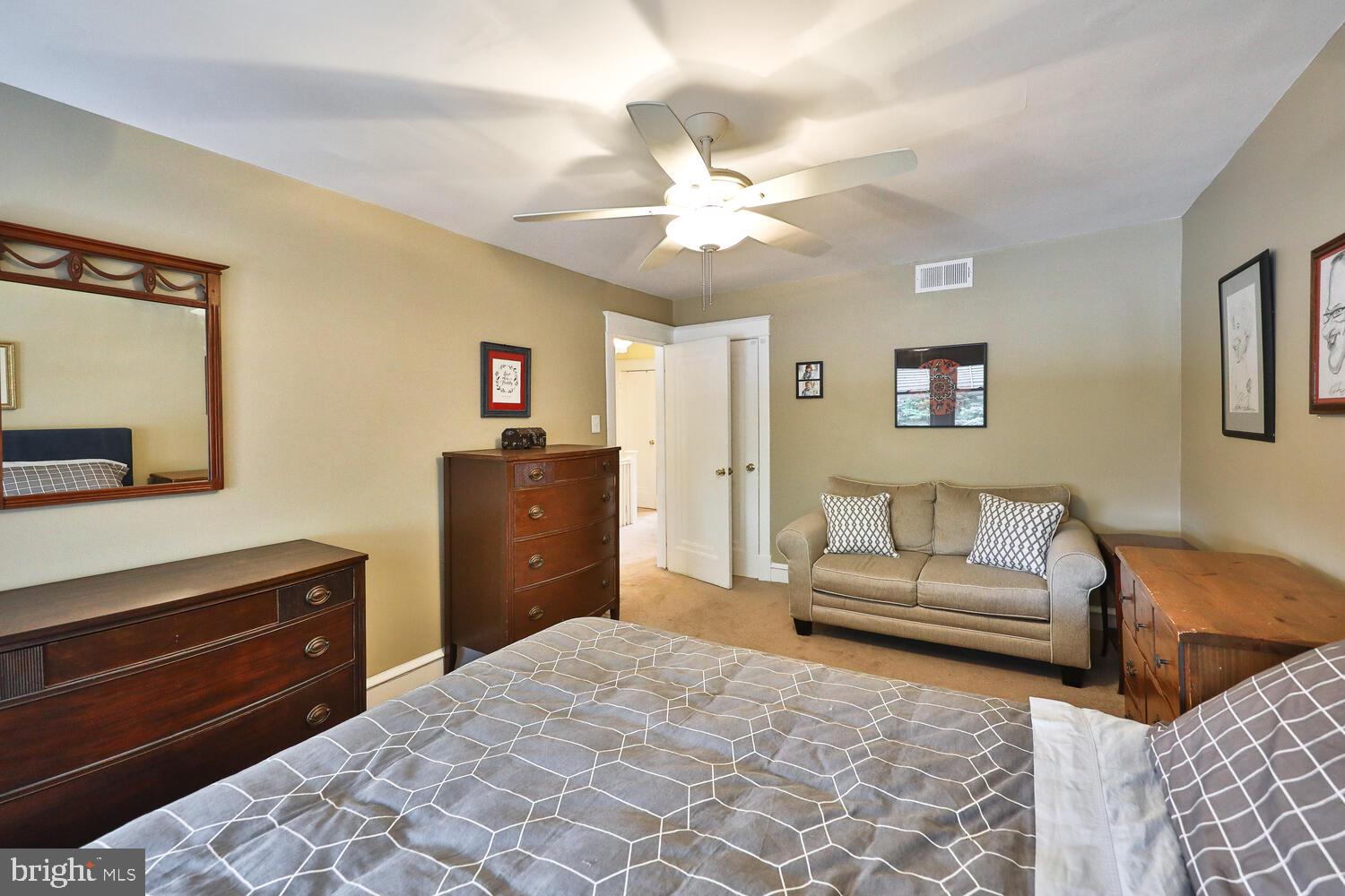 8 Pelham Road Philadelphia, PA 19119 - Photo 32 of 39 Gallery Image 32