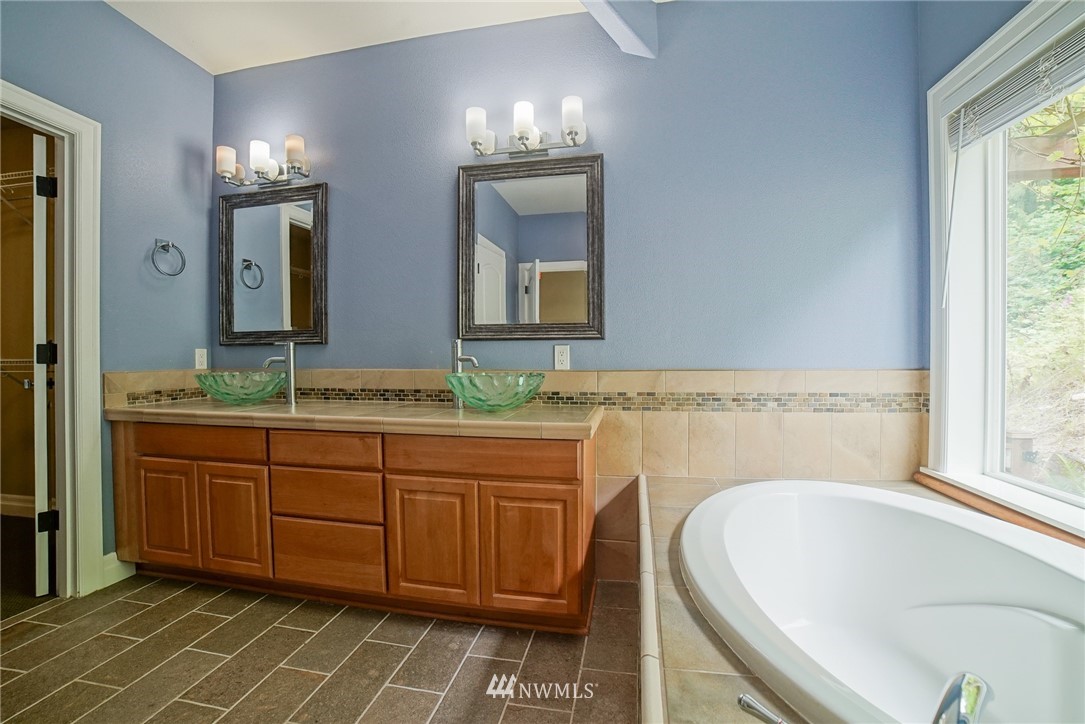 13004 Spiketon Road Buckley, WA 98321 - Photo 14 of 25 Gallery Image 14