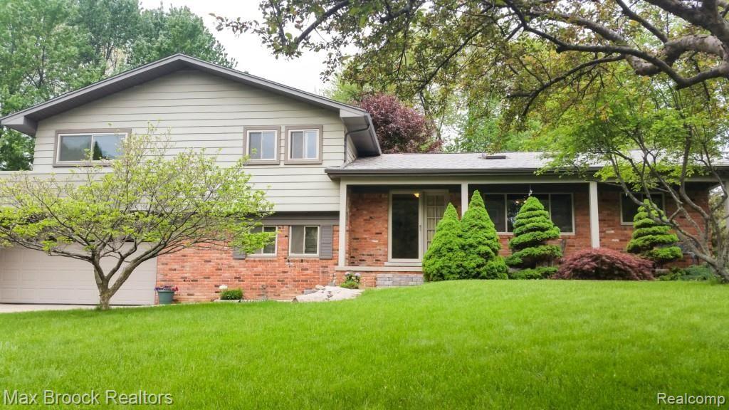 734 Lynndale Drive Rochester Hills, MI 48309 - Photo 1 of 37