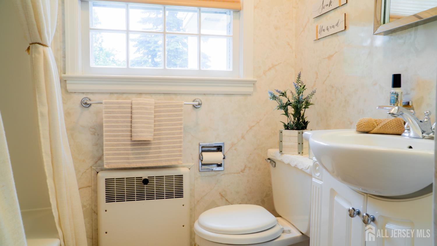 33 Lancaster Road Colonia, NJ 07067 - Photo 20 of 26