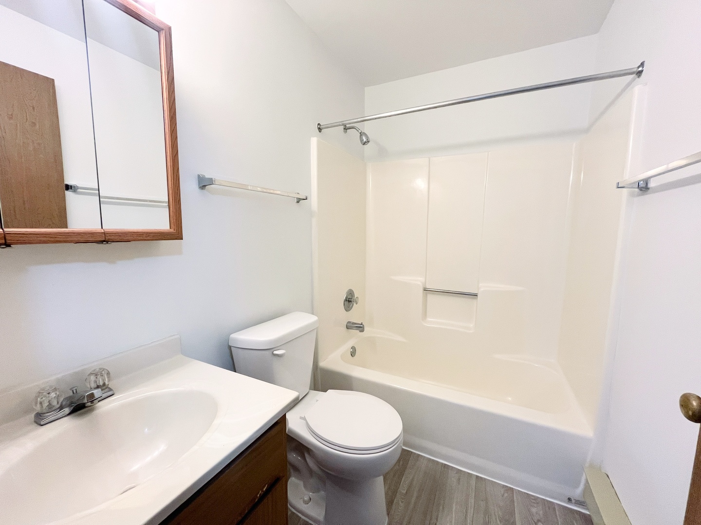 615 South Virginia Road, Unit 204 Crystal Lake, IL 60014 - Photo 6 of 6