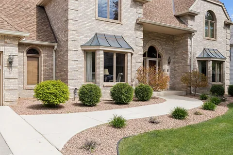 $950,000 | 11824 Welters Way, Eden Prairie, MN 55347