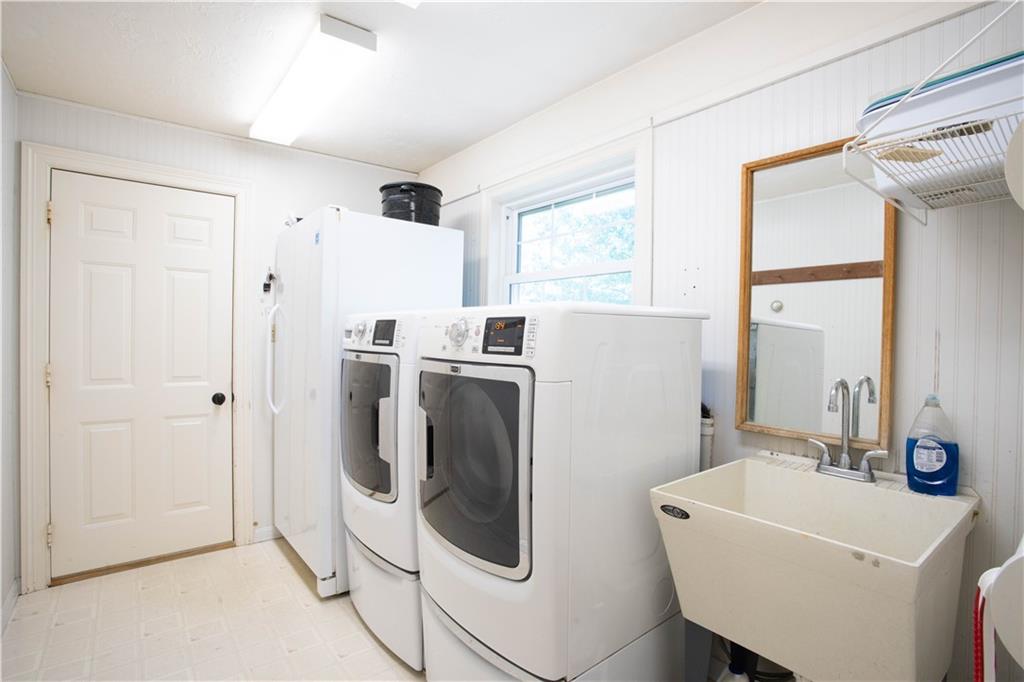 2145 Gypsy Glen Road Beaver, PA 15009 - Photo 17 of 46 a utility room with dryer and washer